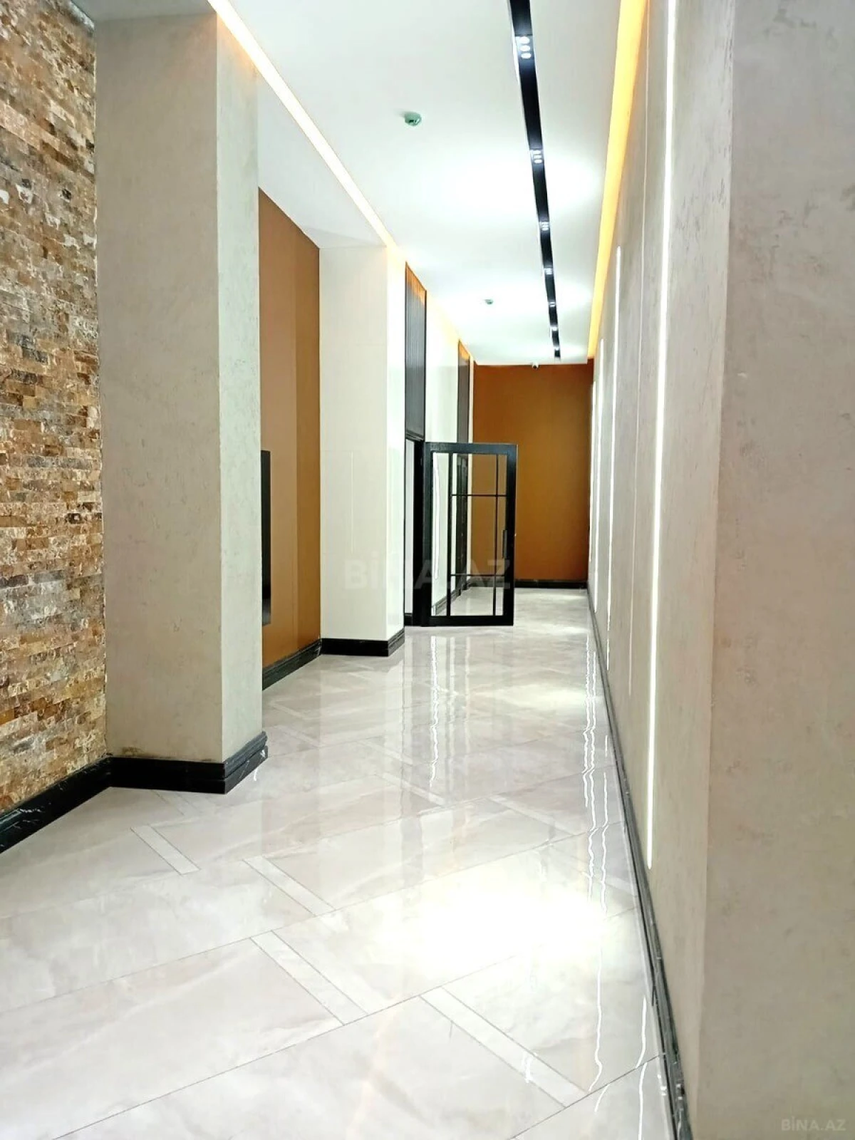 Kirayə verilir 2 otaqlı mənzil 64 m²
