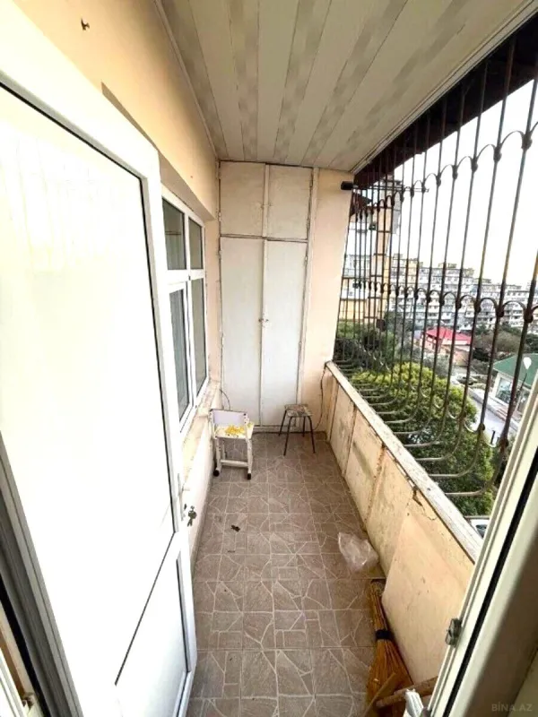 Satılır 4 otaqlı mənzil 110 m²