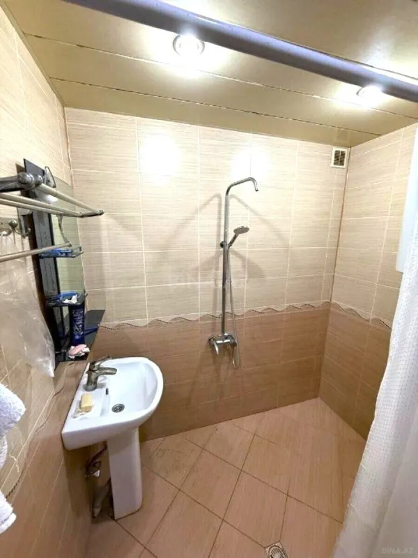 Satılır 4 otaqlı mənzil 110 m²