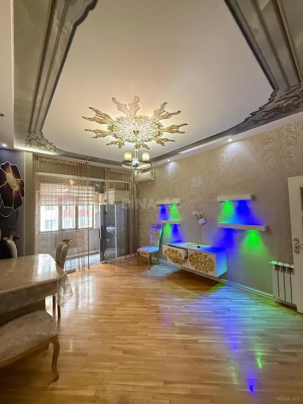 Kirayə verilir 2 otaqlı mənzil 60 m²