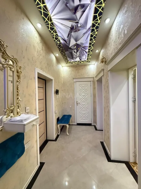 Kirayə verilir 2 otaqlı mənzil 60 m²