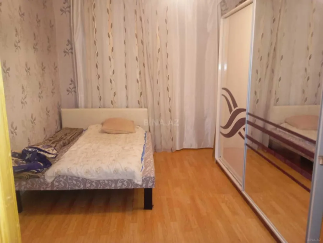 Satılır 2 otaqlı mənzil 70 m²