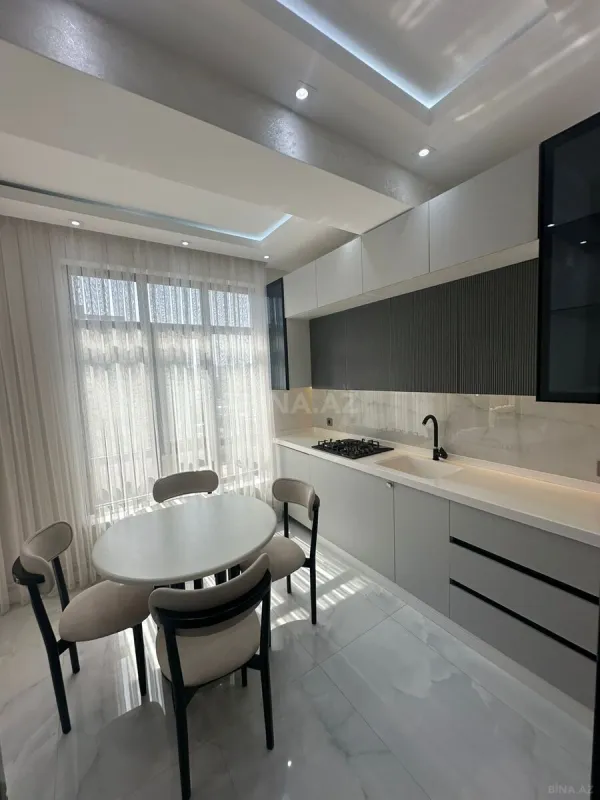 Kirayə verilir 2 otaqlı mənzil 68 m²