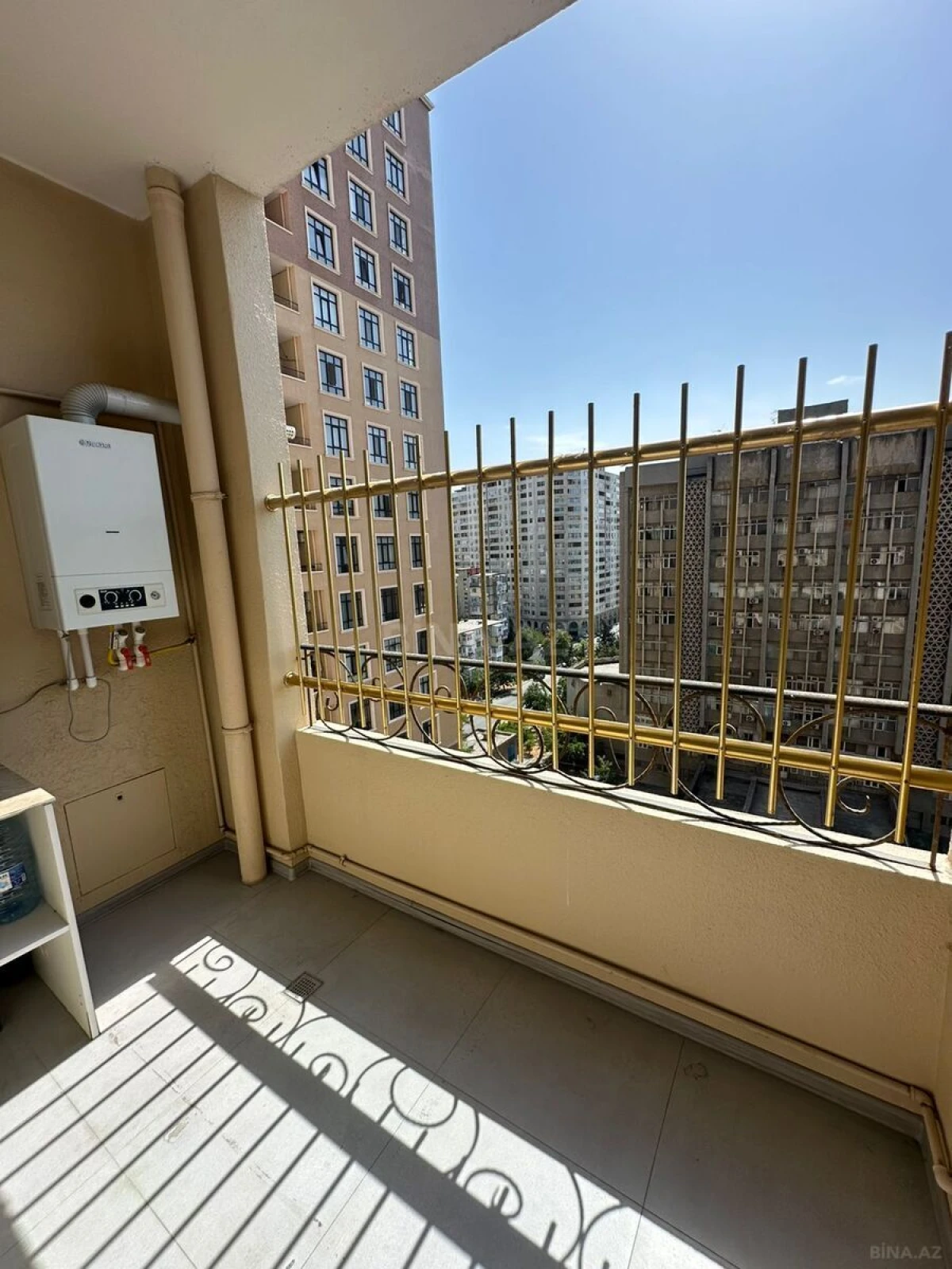 Kirayə verilir 2 otaqlı mənzil 68 m²