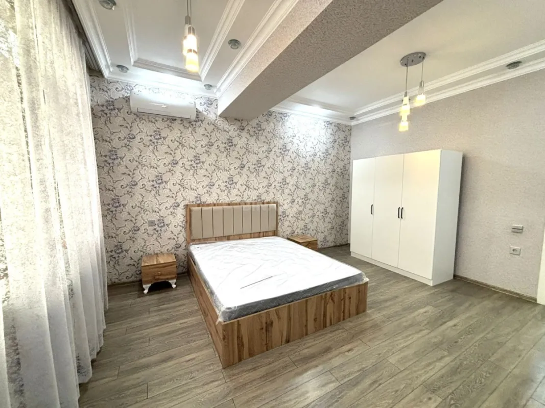 Kirayə verilir 3 otaqlı mənzil 130 m²