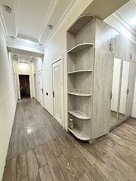 Kirayə verilir 3 otaqlı mənzil 130 m²
