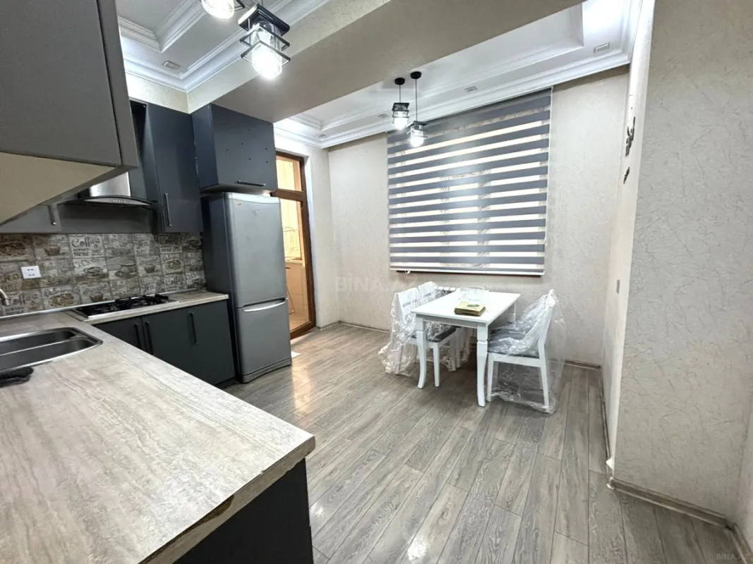 Kirayə verilir 3 otaqlı mənzil 130 m²