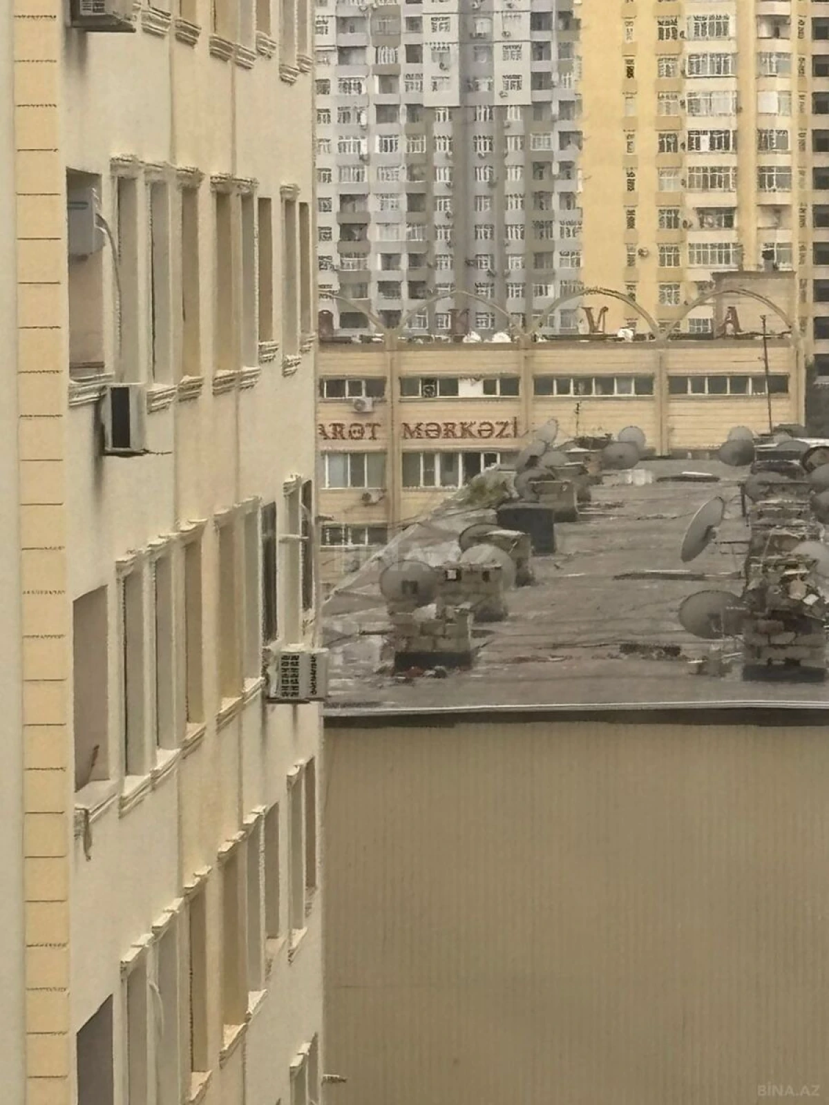 Kirayə verilir 3 otaqlı mənzil 130 m²