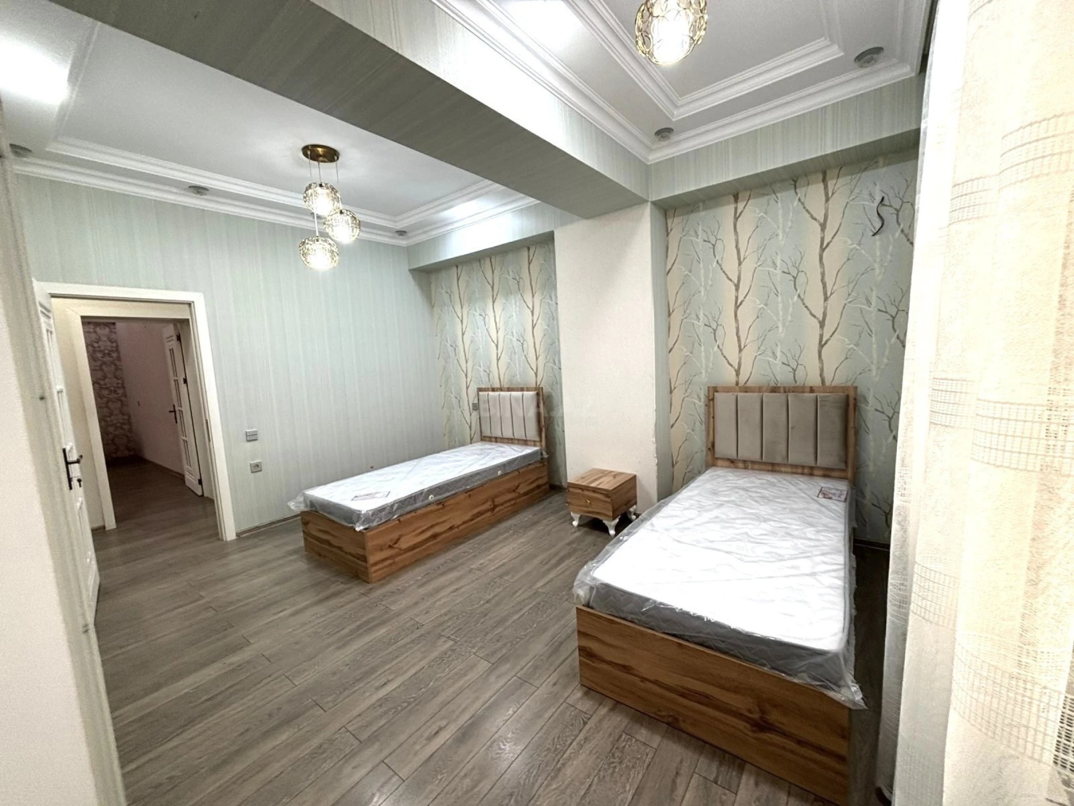 Kirayə verilir 3 otaqlı mənzil 130 m²