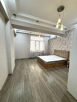 Kirayə verilir 3 otaqlı mənzil 130 m²