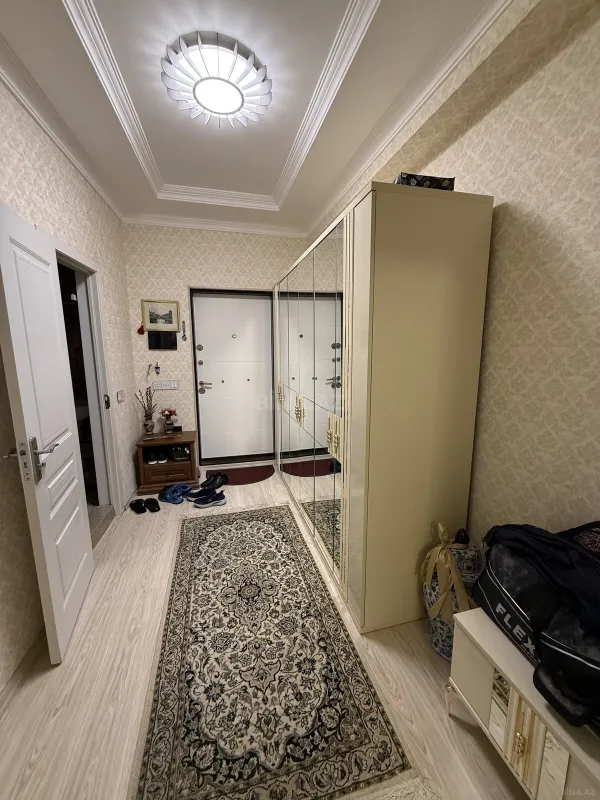Satılır 2 otaqlı mənzil 60 m²