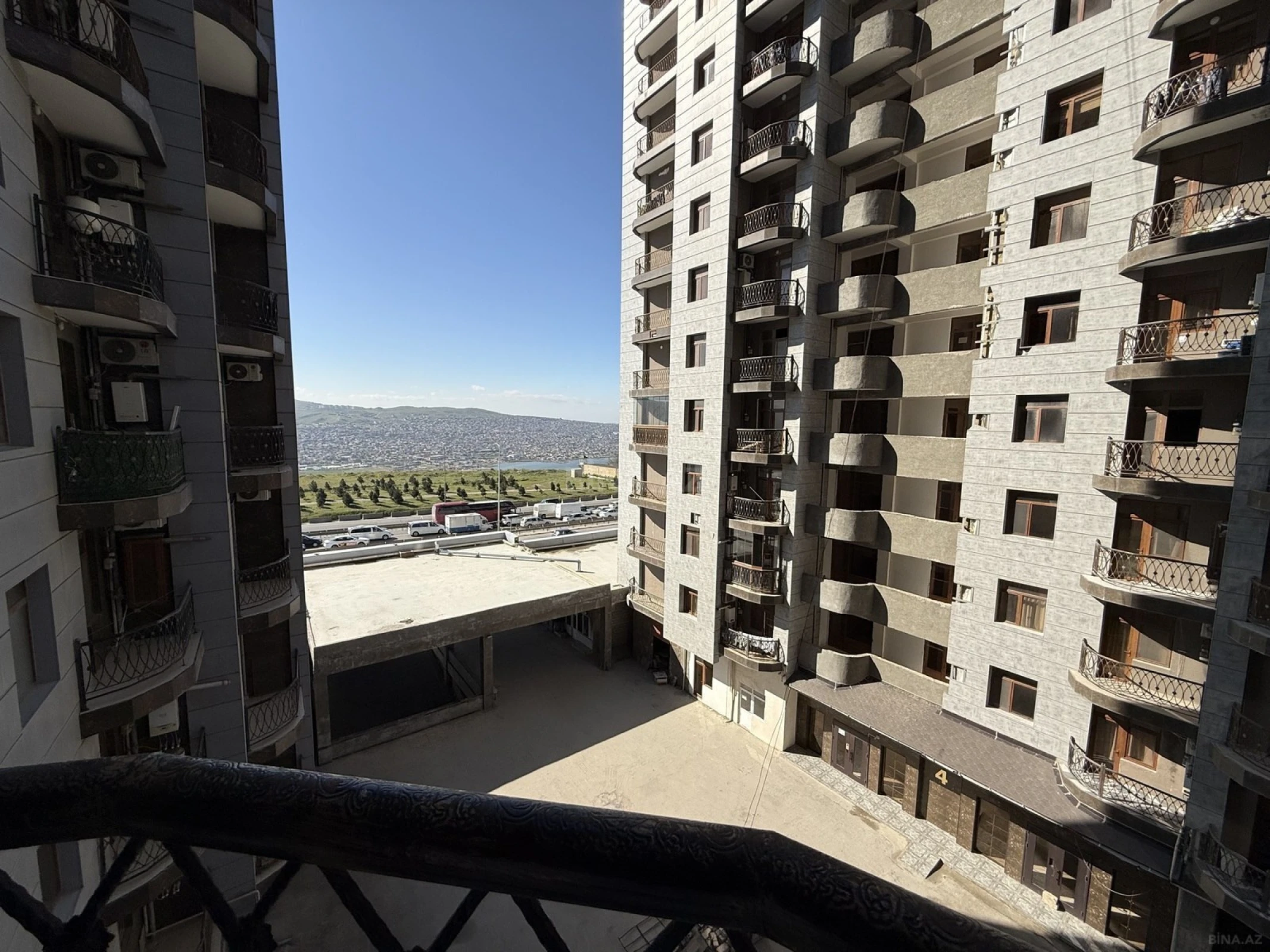 Satılır 2 otaqlı mənzil 60 m²