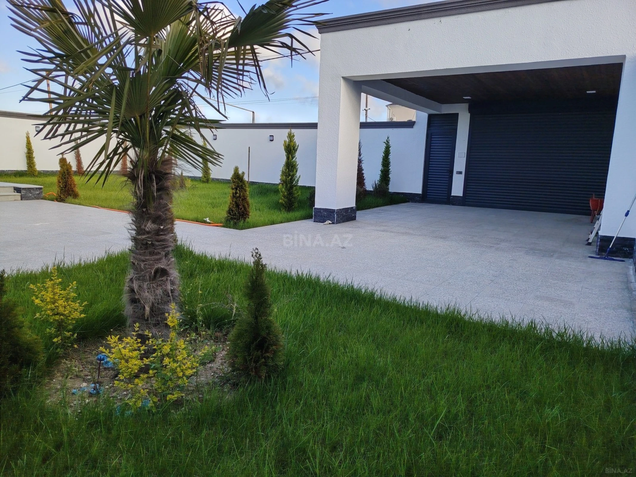 Satılır 4 otaqlı həyət evi 200 m²