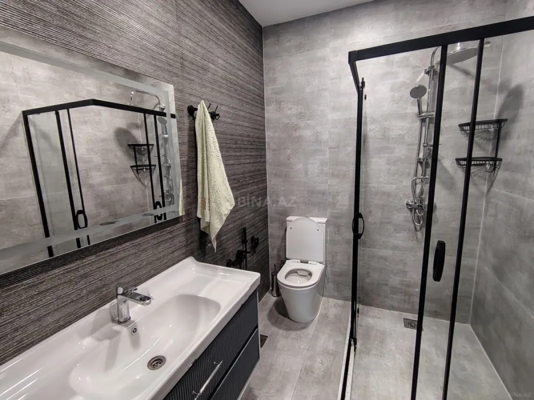 Satılır 4 otaqlı həyət evi 200 m²