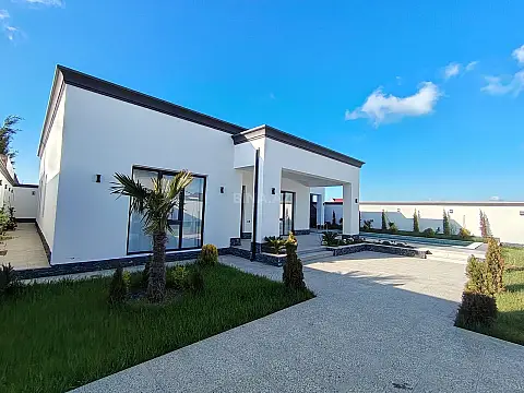 Satılır 4 otaqlı həyət evi 200 m²