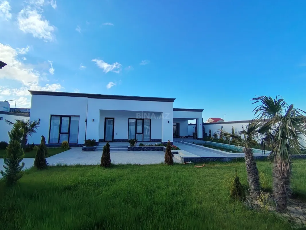 Satılır 4 otaqlı həyət evi 200 m²