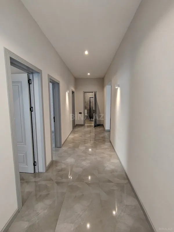 Satılır 4 otaqlı həyət evi 200 m²