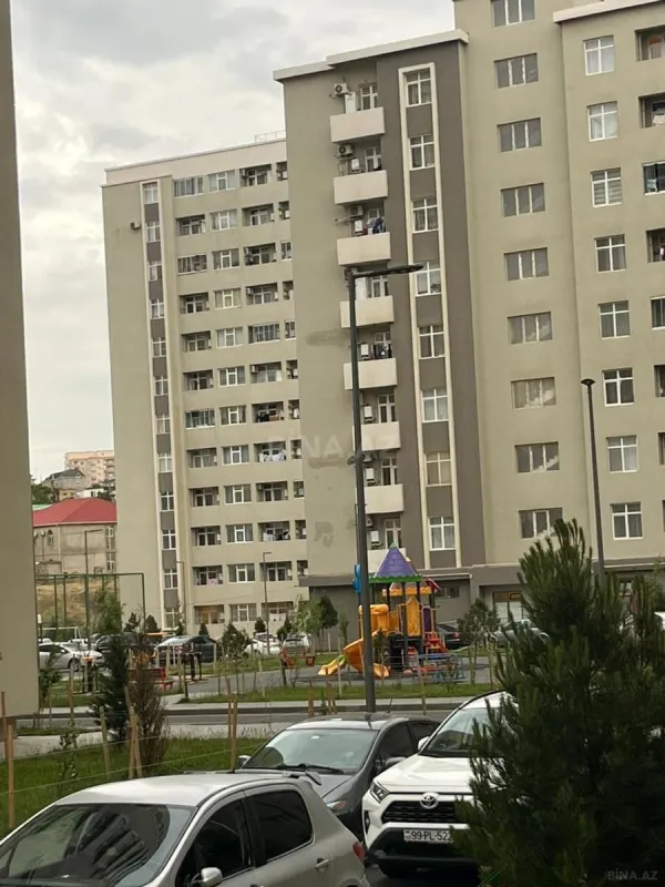 Satılır 4 otaqlı mənzil 110.8 m²