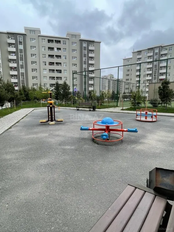 Satılır 4 otaqlı mənzil 110.8 m²