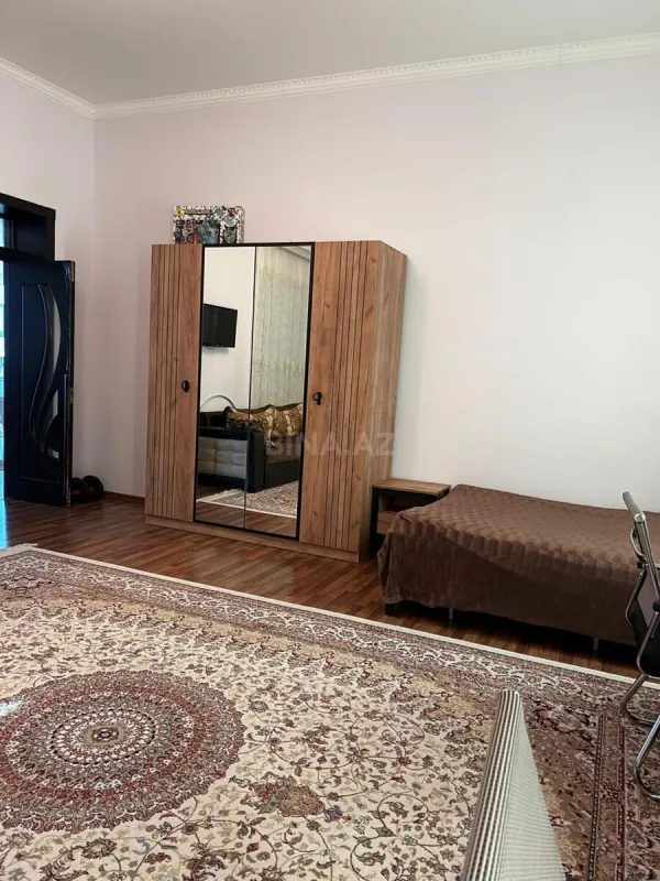 Kirayə verilir 6 otaqlı həyət evi 350 m²