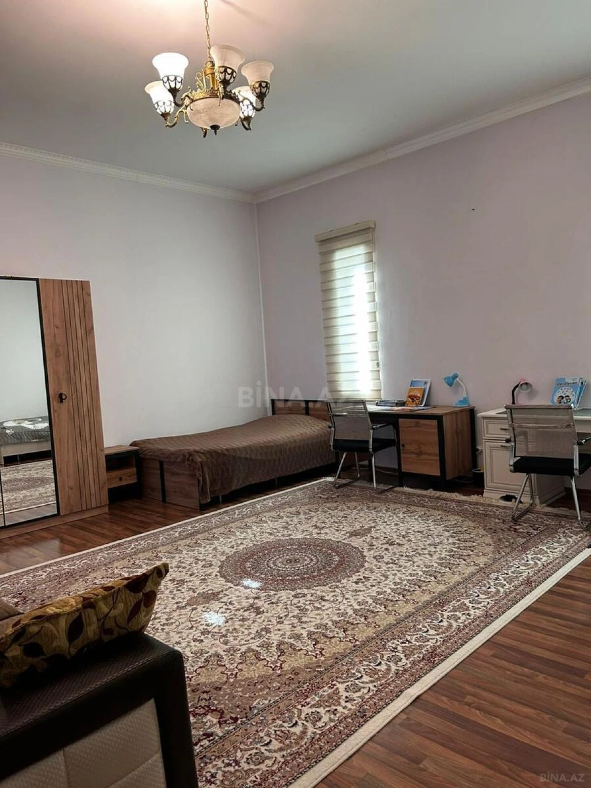 Kirayə verilir 6 otaqlı həyət evi 350 m²