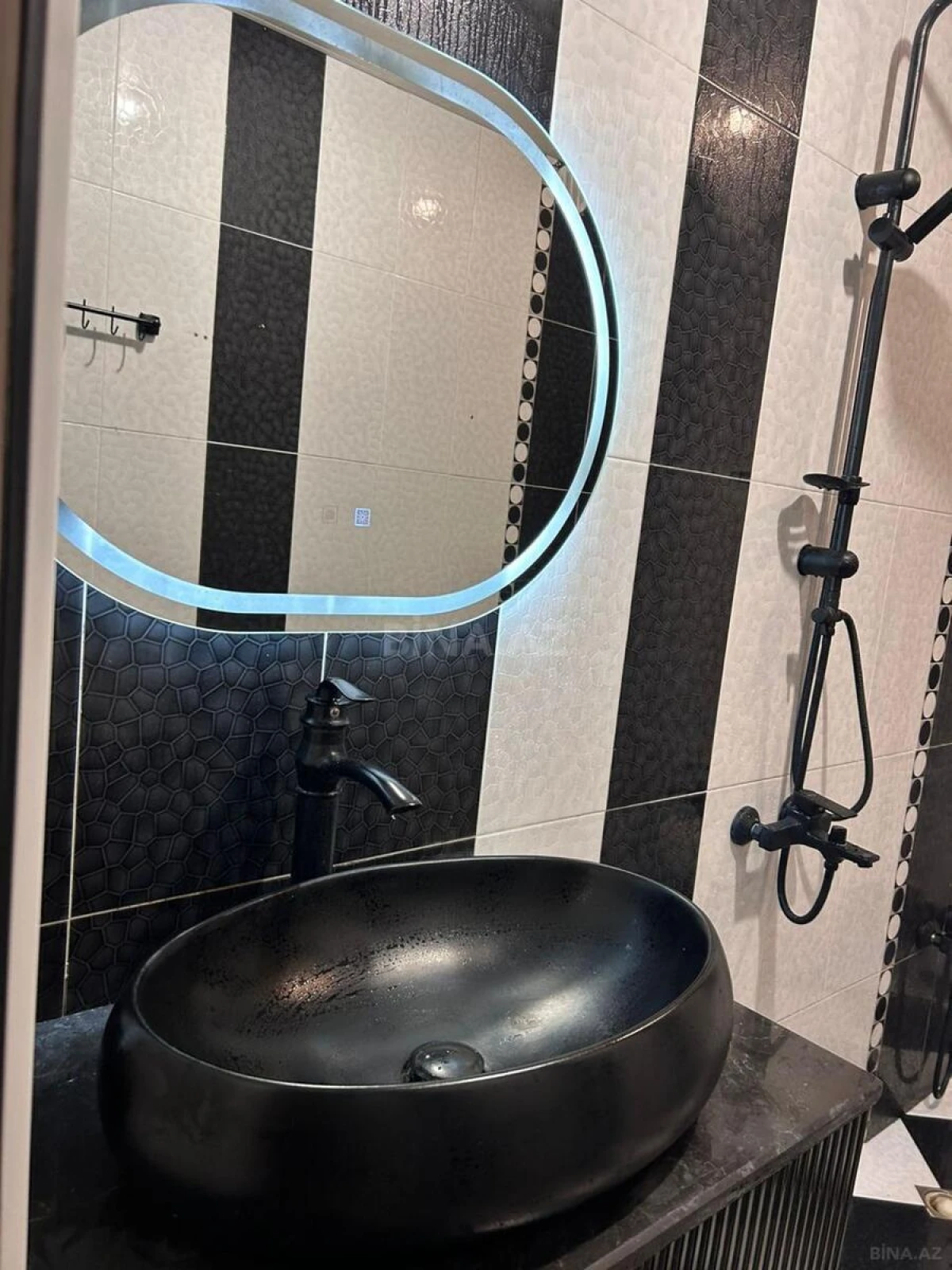 Kirayə verilir 6 otaqlı həyət evi 350 m²
