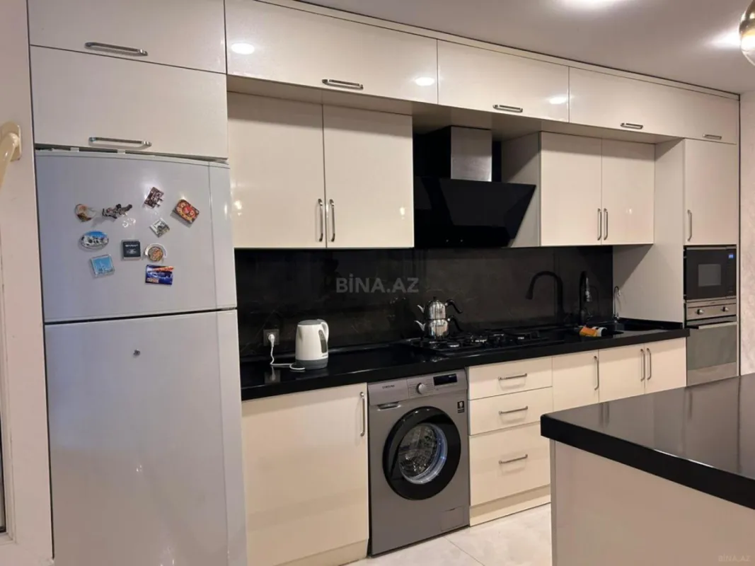 Kirayə verilir 6 otaqlı həyət evi 350 m²