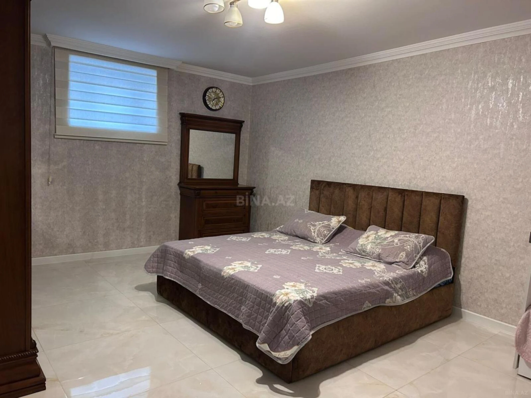 Kirayə verilir 6 otaqlı həyət evi 350 m²