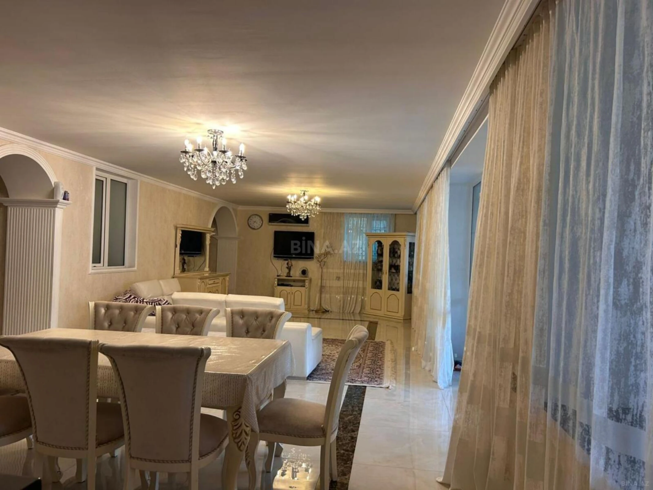 Kirayə verilir 6 otaqlı həyət evi 350 m²