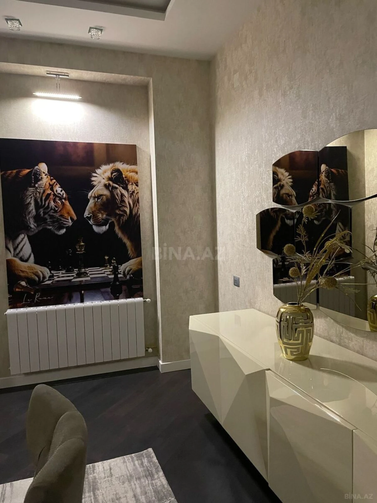 Kirayə verilir 3 otaqlı mənzil 150 m²