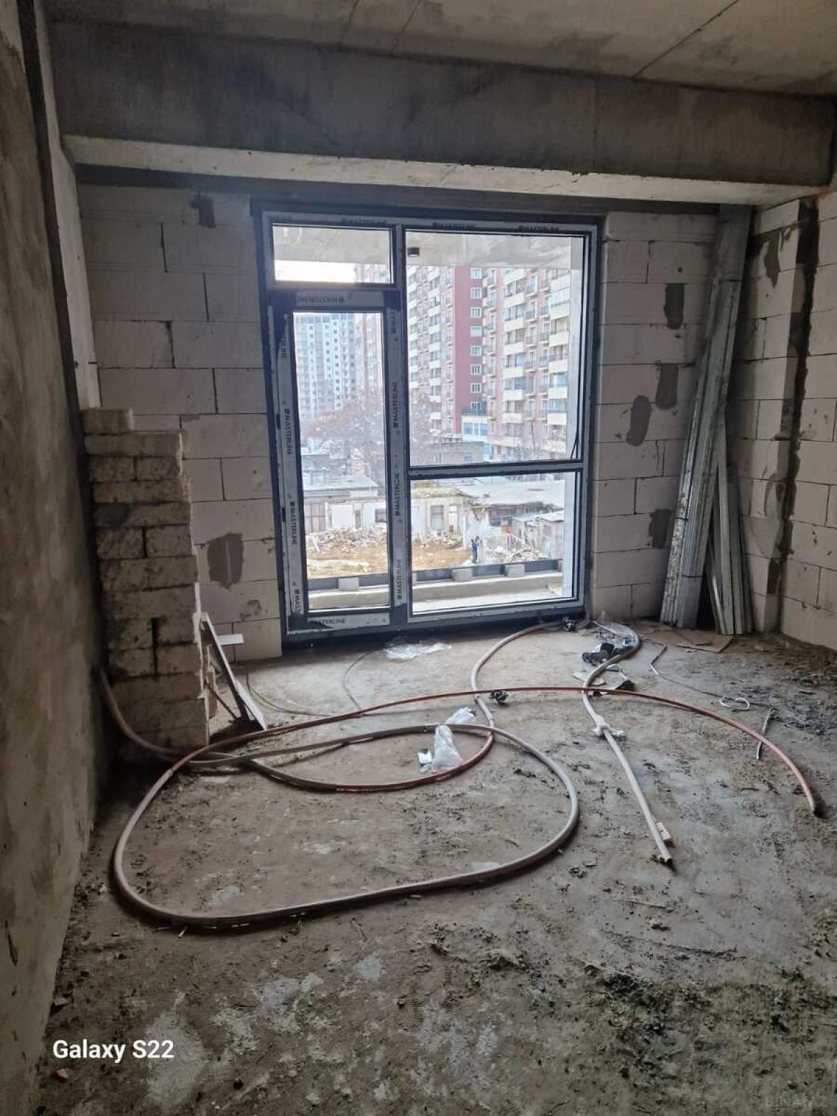 Satılır 2 otaqlı mənzil 56 m²