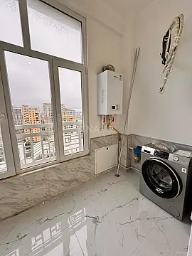 Kirayə verilir 2 otaqlı mənzil 70 m²