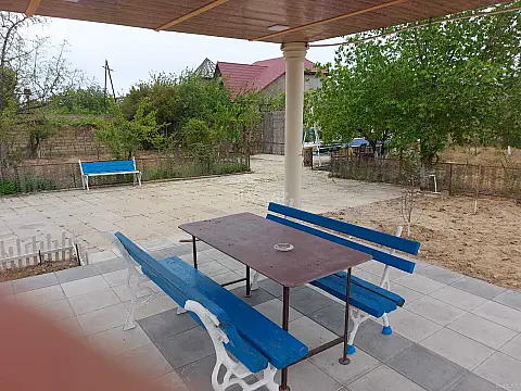 Kirayə verilir 5 otaqlı həyət evi 200 m²