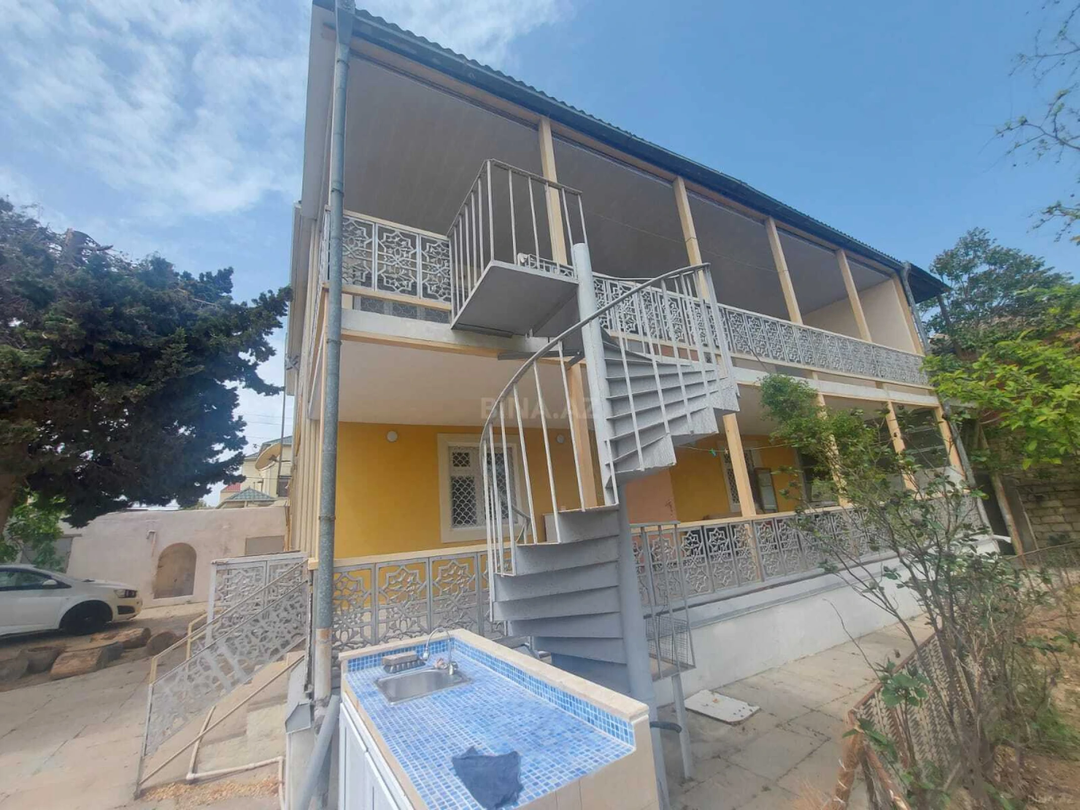 Kirayə verilir 5 otaqlı həyət evi 200 m²