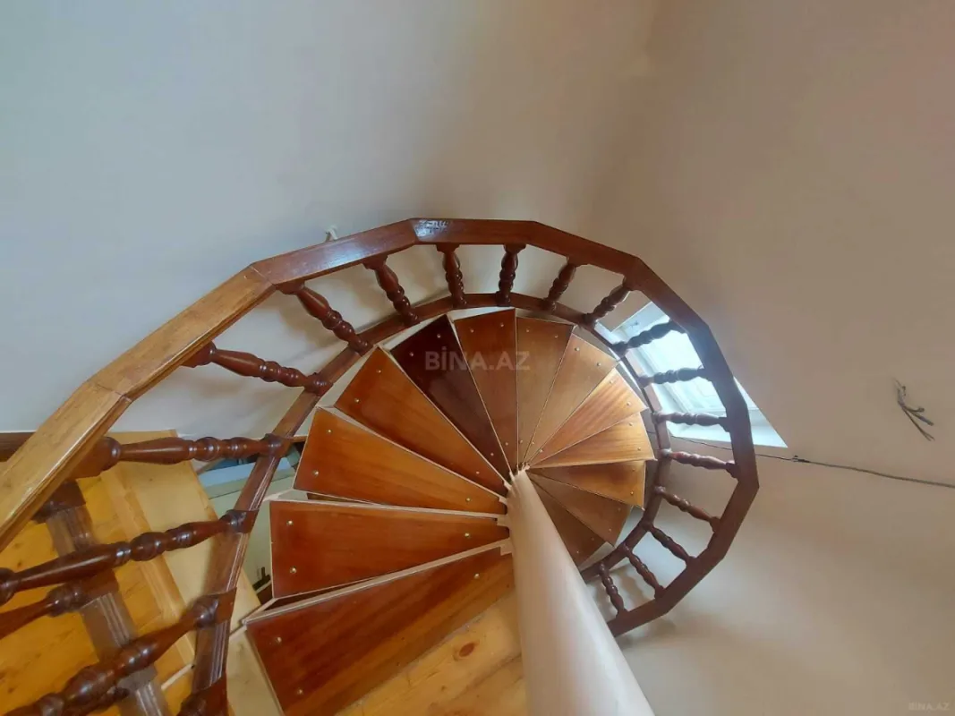 Kirayə verilir 5 otaqlı həyət evi 200 m²