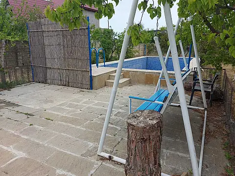 Kirayə verilir 5 otaqlı həyət evi 200 m²