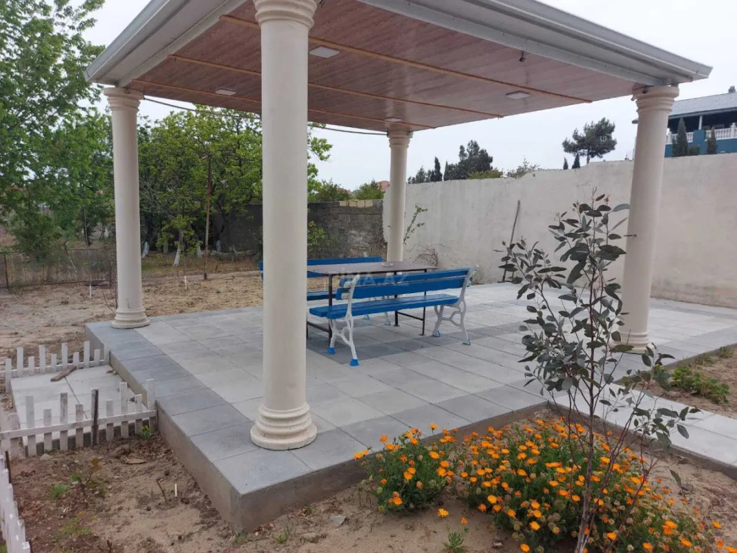 Kirayə verilir 5 otaqlı həyət evi 200 m²