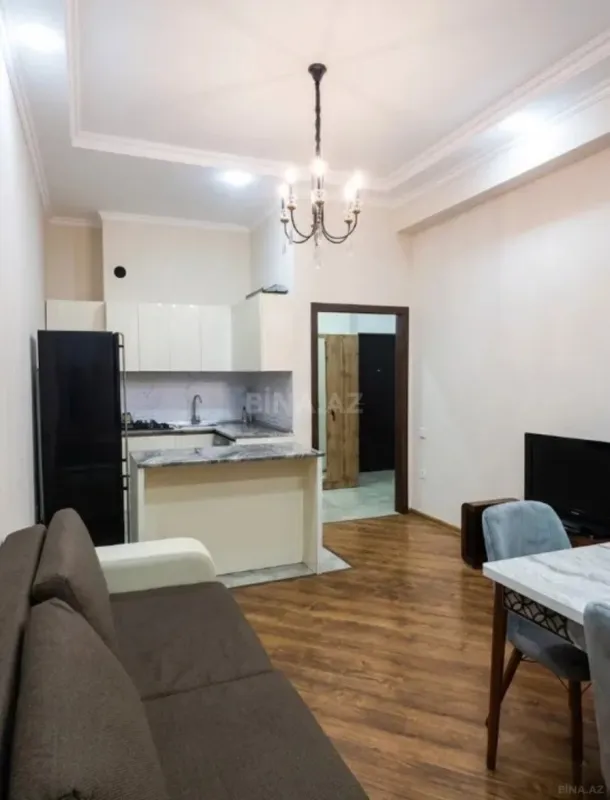 Kirayə verilir 2 otaqlı mənzil 65 m²