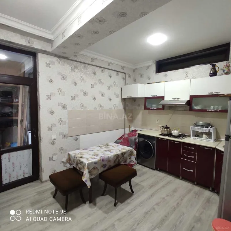 Satılır 3 otaqlı mənzil 101 m²