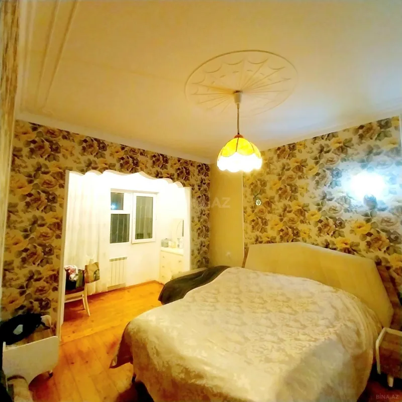 Satılır 2 otaqlı mənzil 70 m²