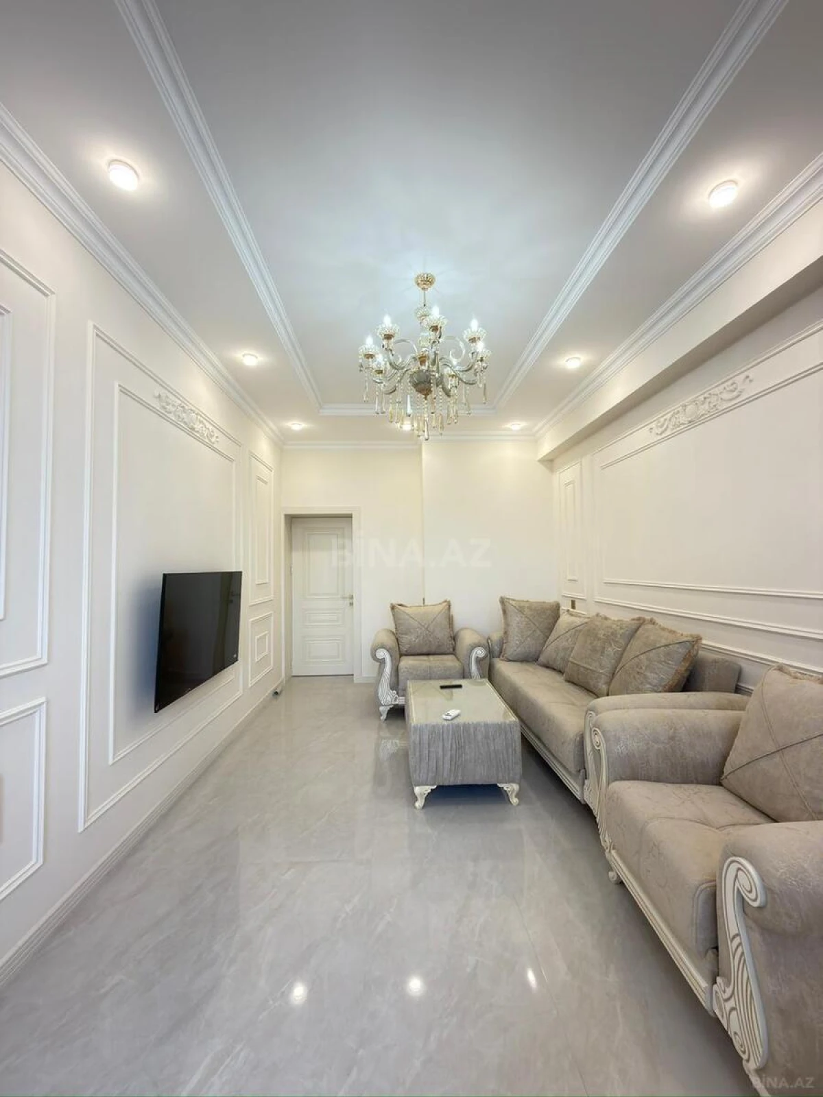 Kirayə verilir 2 otaqlı mənzil 78 m²