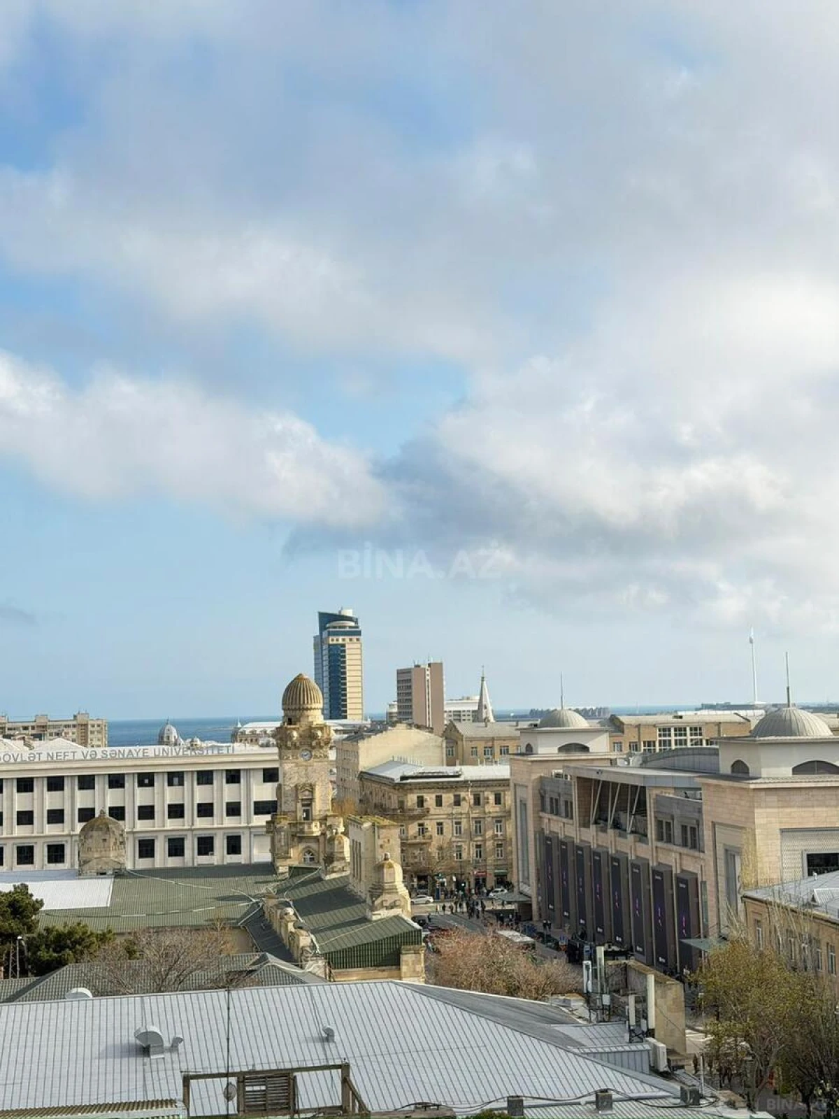 Kirayə verilir 2 otaqlı mənzil 78 m²