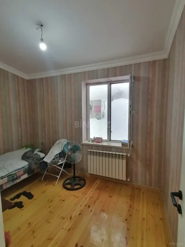 Satılır 6 otaqlı həyət evi 200 m²