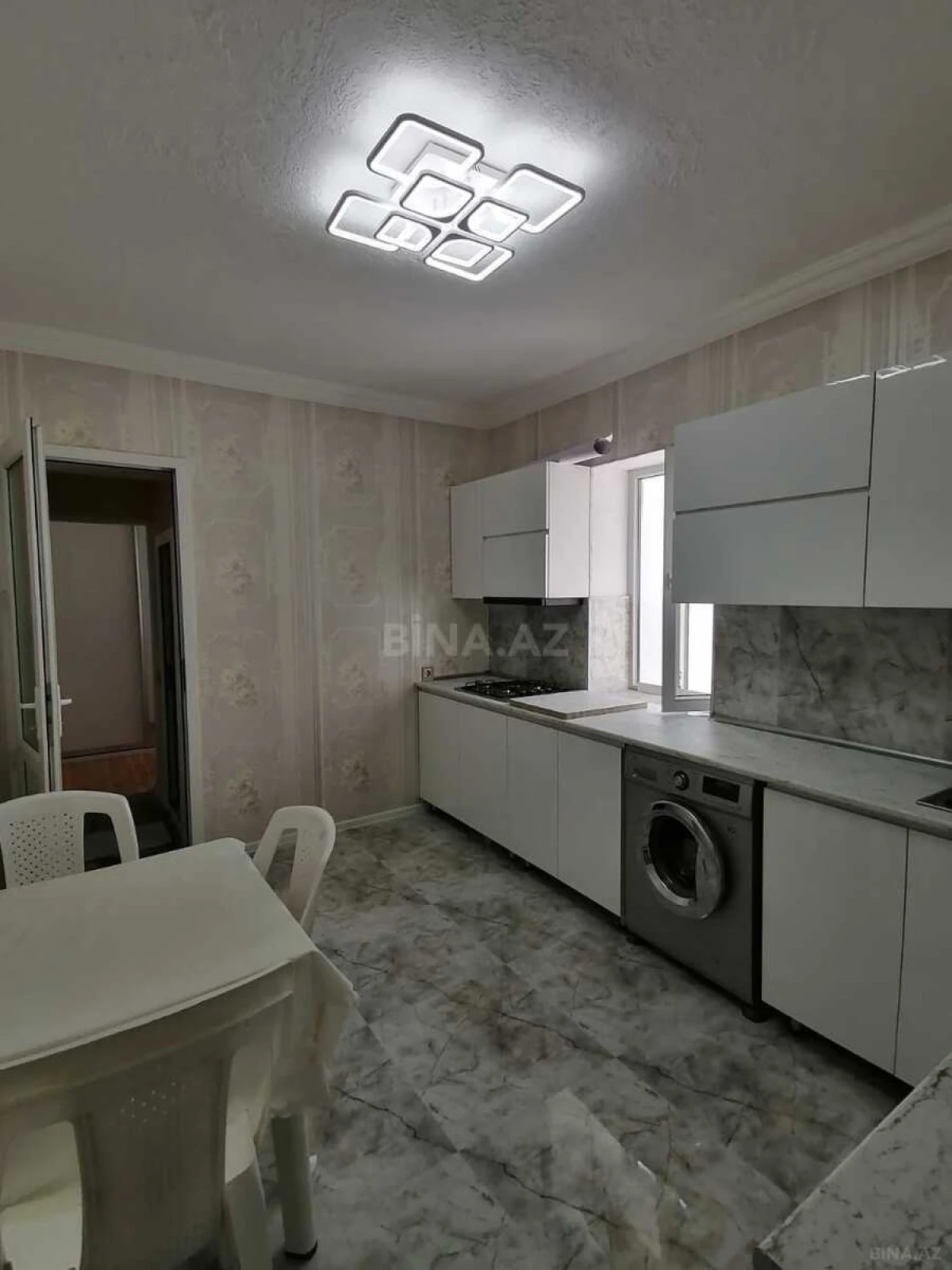 Satılır 6 otaqlı həyət evi 200 m²
