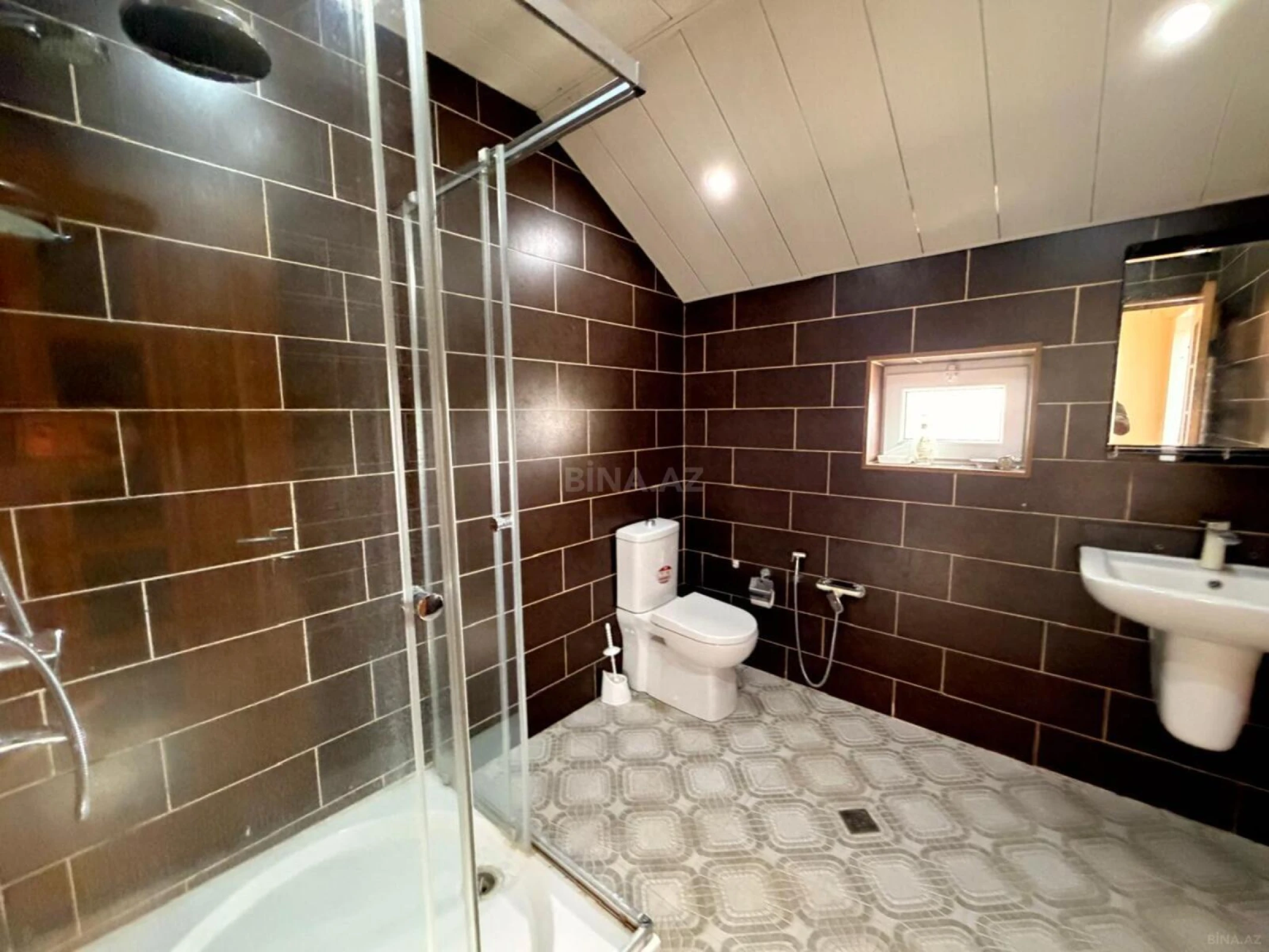 Satılır 3 otaqlı həyət evi 165 m²