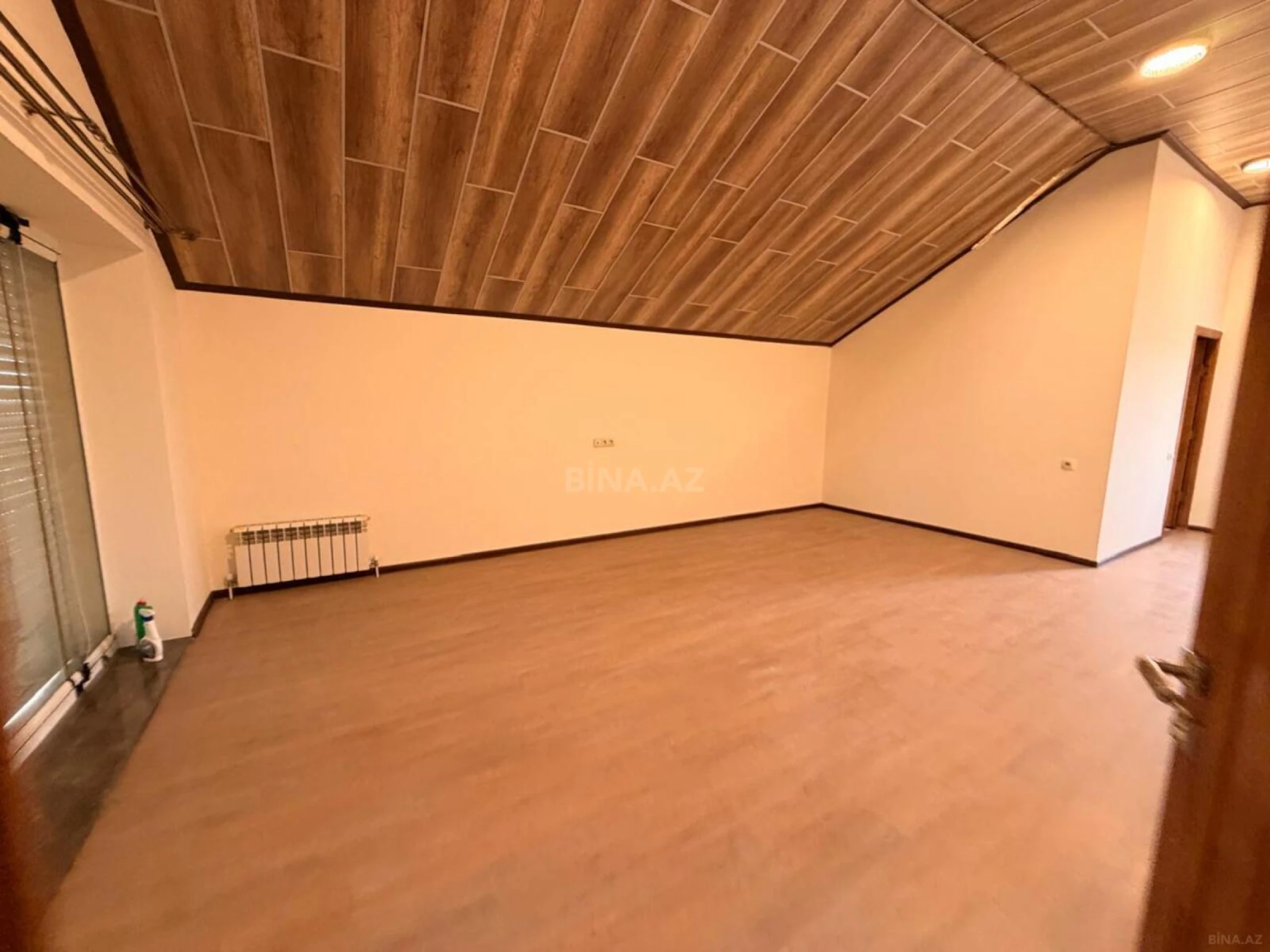 Satılır 3 otaqlı həyət evi 165 m²