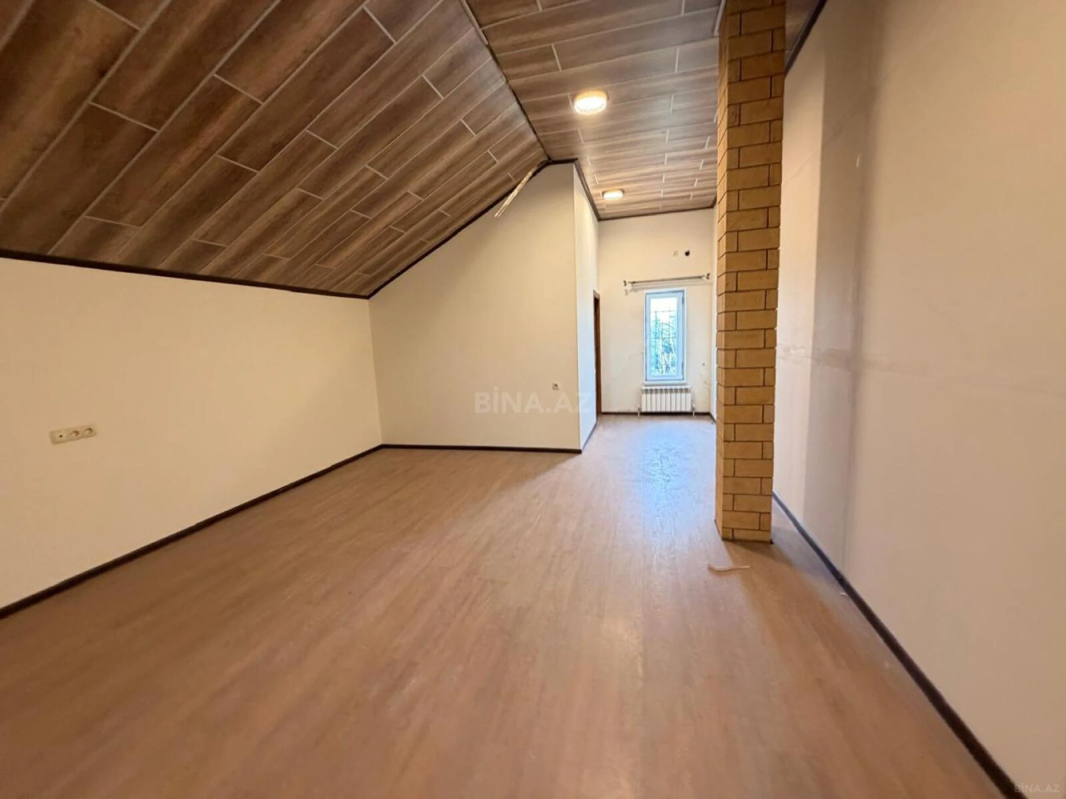 Satılır 3 otaqlı həyət evi 165 m²
