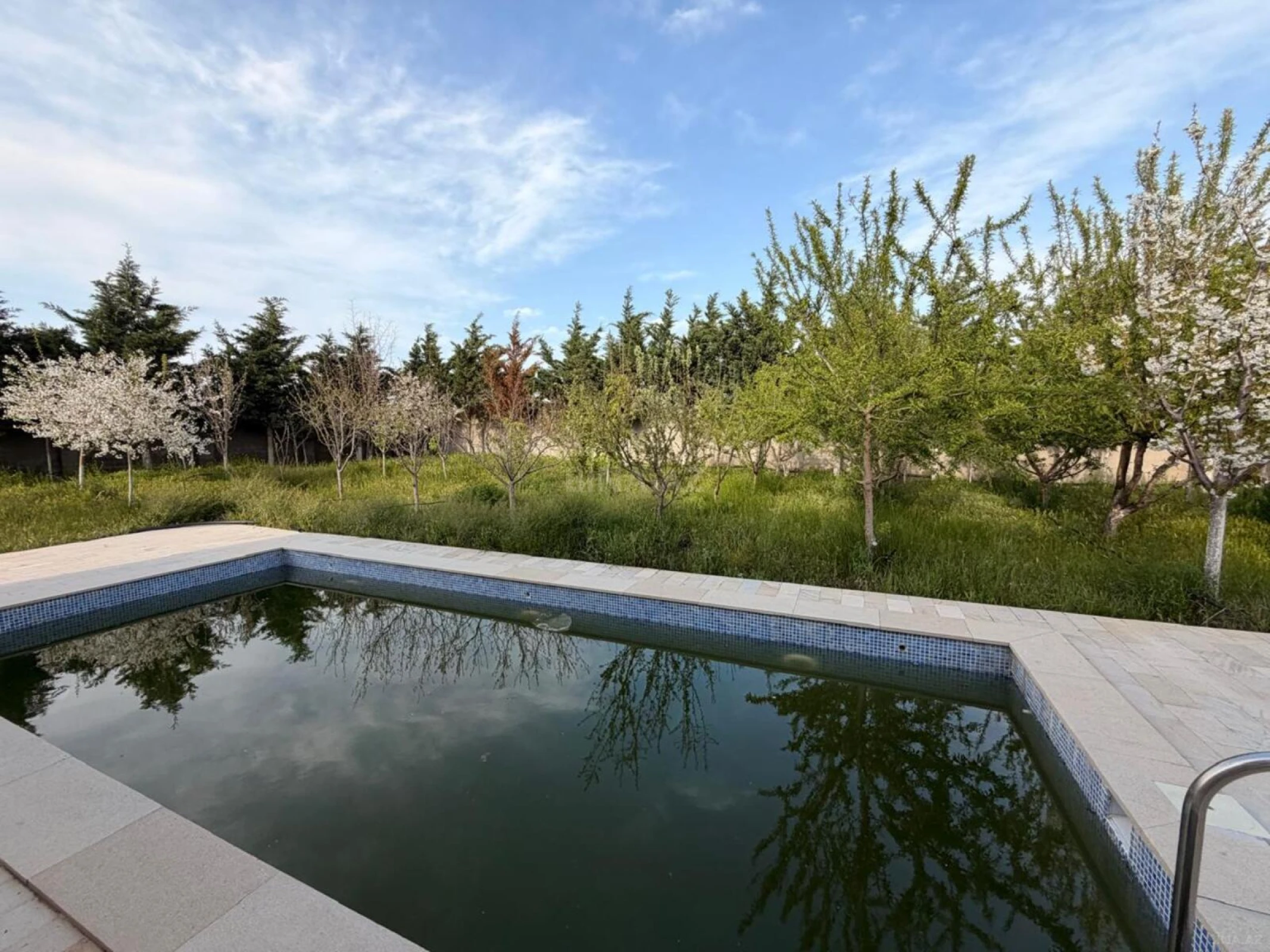 Satılır 3 otaqlı həyət evi 165 m²