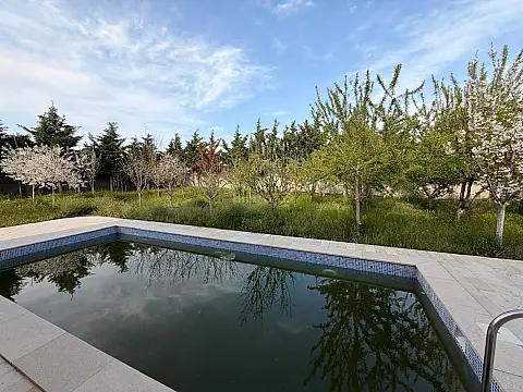 Satılır 3 otaqlı həyət evi 165 m²
