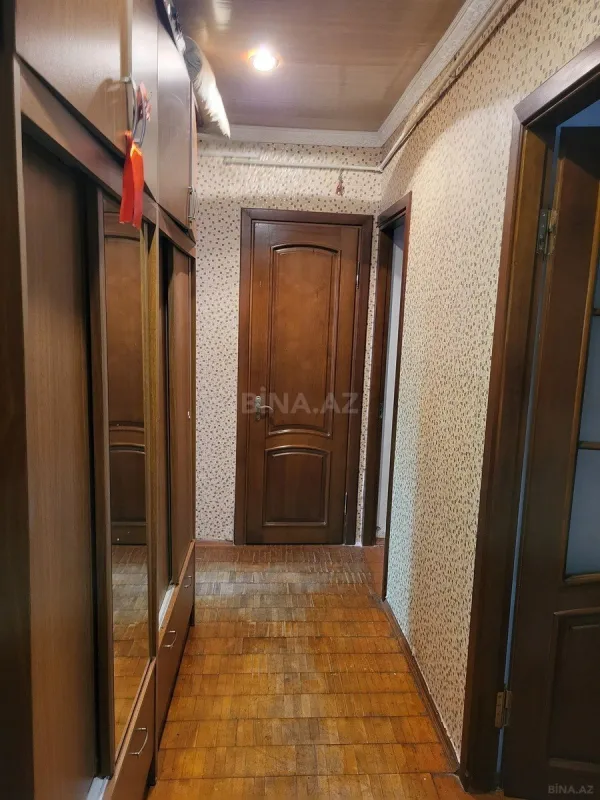 Satılır 4 otaqlı mənzil 100 m²